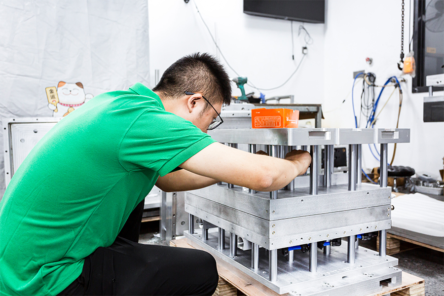 Suzhou Huashang Mould Co., Ltd.